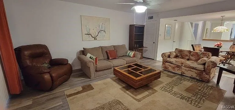 340 E Glassboro Ct #1B — Photo 5