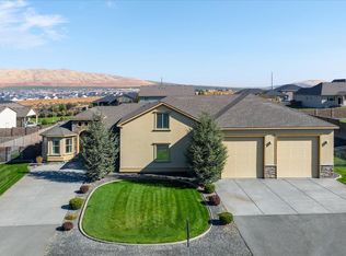 73002 E Reata Rd, Kennewick, WA 99338