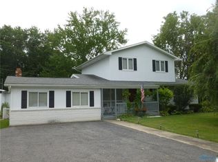 774 Walnut St, Liberty Center, OH 43532