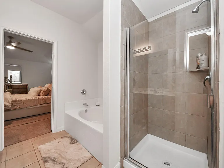 9423 Grand Spark Dr — Photo 10