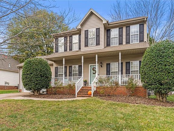 4th image of 506 Willowview Dr