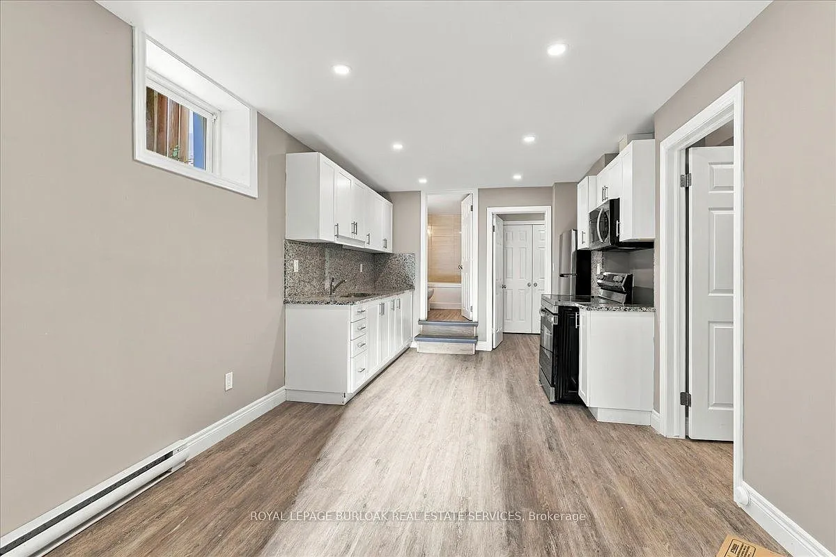3 bed, $1,800 — Photo 4