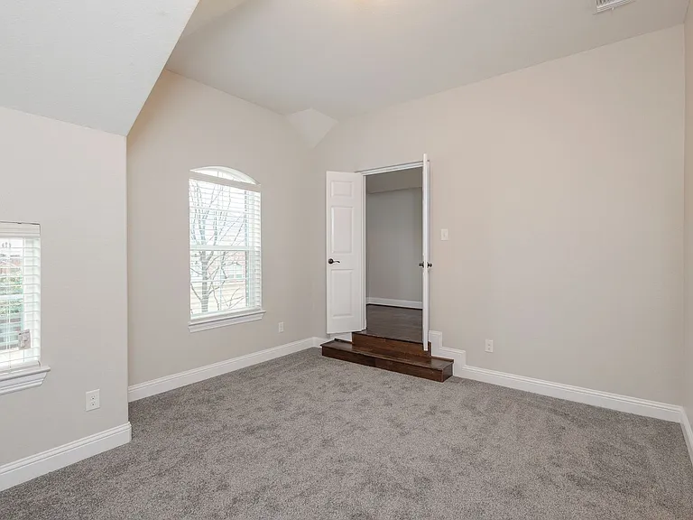 9704 Tanen Dr — Photo 19