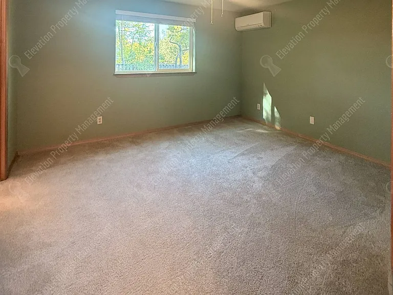 3092 NE Tahoe Ct — Photo 11