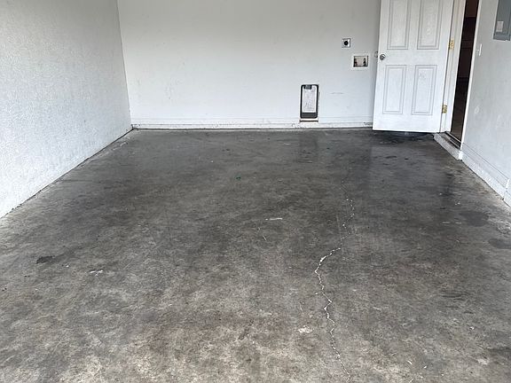 4th image of 1129 Graystone Ave