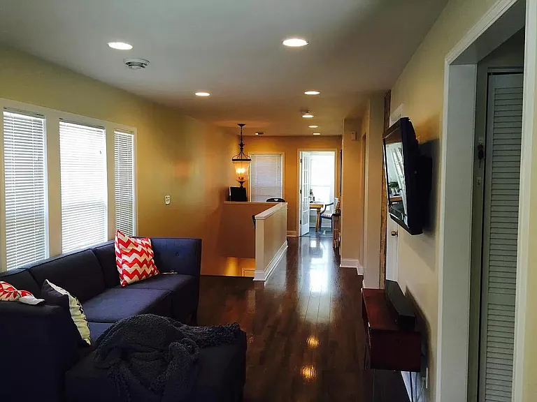 4538 Wentworth Ave #2 — Photo 11