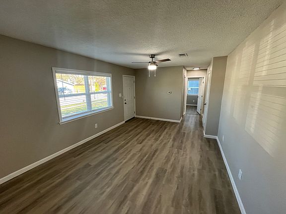 5th image of 710 Alto Dr