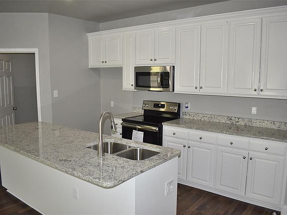 4th image of 3200 Chalmette Ct