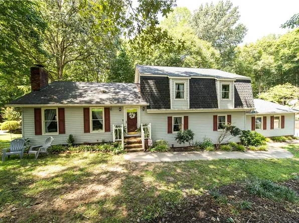 291 Magnolia Ave, Mocksville, NC 27028