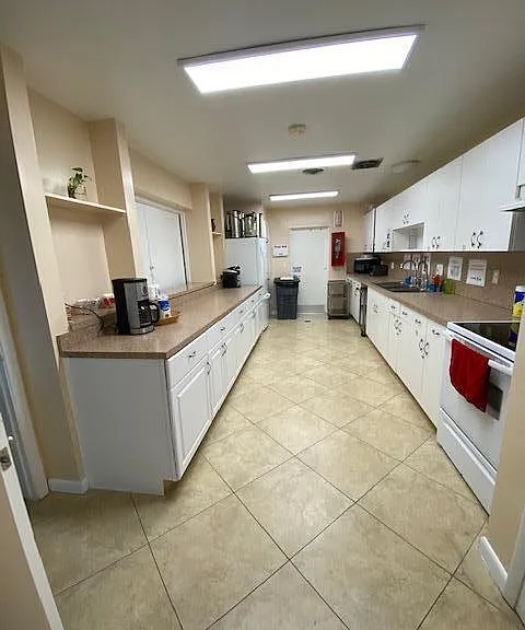 21 Abbey Ln #107 — Photo 13