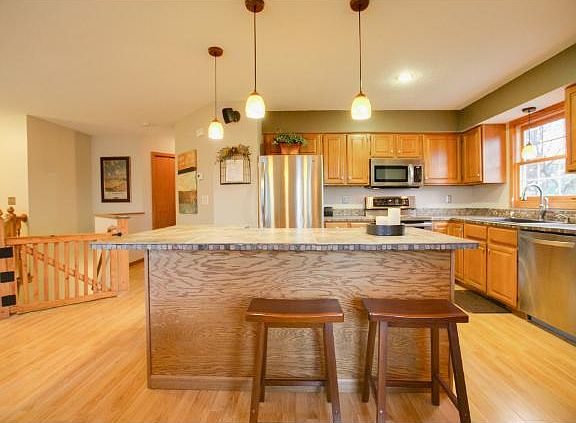 4th image of 10182 Lee Dr