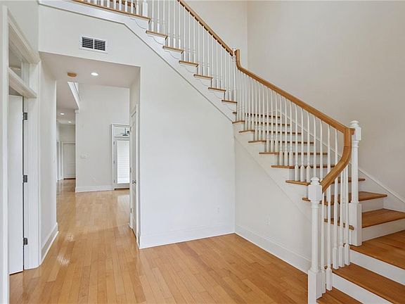 4th image of 453 Soniat Ave