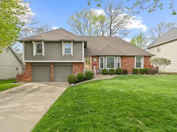 8420 W 89th St, Overland Park, KS 66212