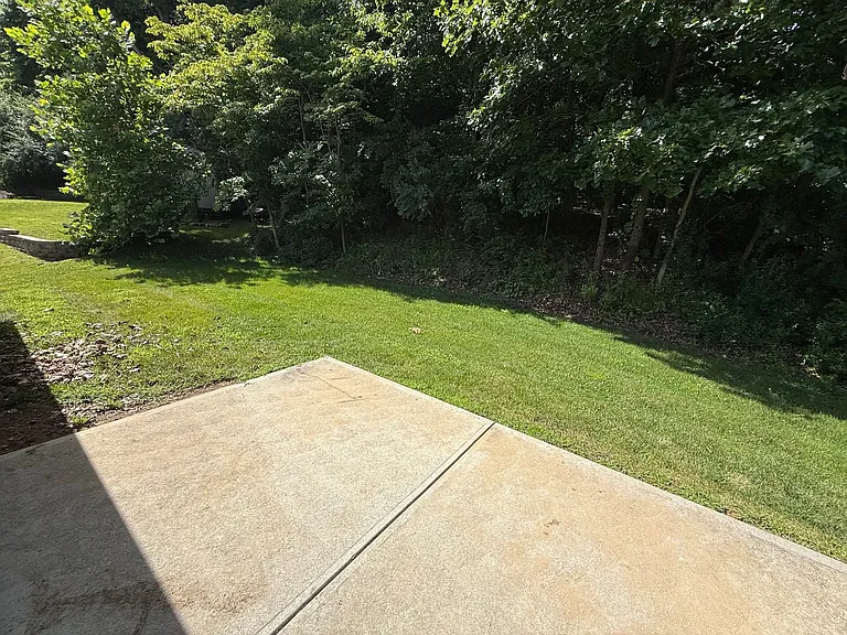 923 Foster Ct — Photo 18