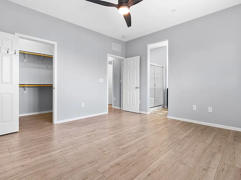 1560 Plaza Centre Dr #105 — Photo 9