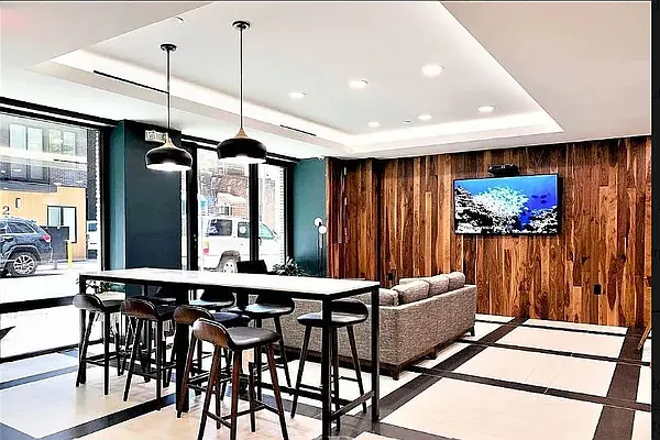 Rented by Voro New York | media 13