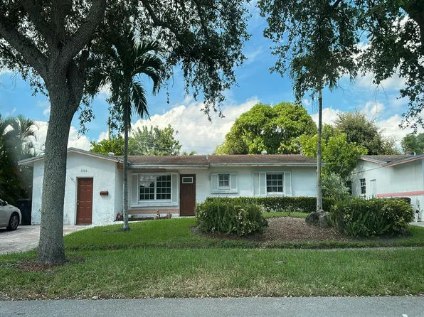 3385 NW 23rd St, Lauderdale Lakes, FL 33311