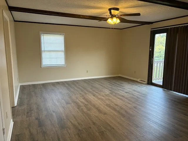 1701 Heritage Cir — Photo 9