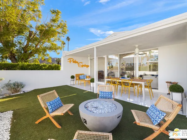 296 E Avenida Granada, Palm Springs, CA 92264