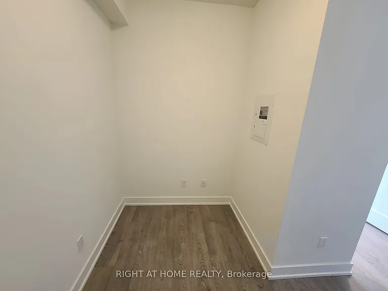 7 Mabelle Ave #4001 — Photo 27