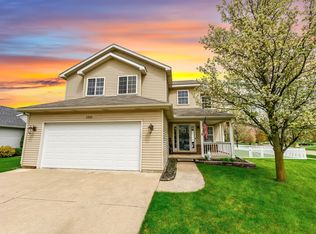 1310 Maple Leaf Ln, Howell, MI 48843