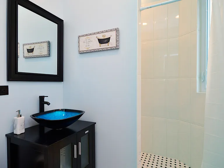 2904 W Diversey Ave #2 — Photo 16