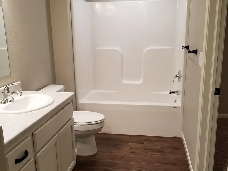 2613-2639 Apache Ct — Photo 19