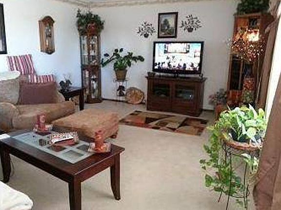 5th image of 711 Arrowhead Ln