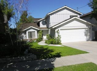 17953 Delano St, Encino, CA 91316