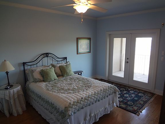 2nd image of 633 Camellia Pointe Blvd #F30