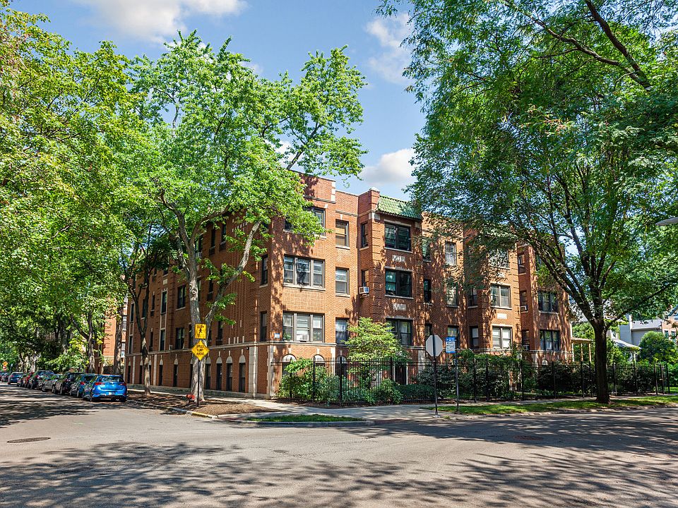 1st image of 1848 W Lunt Ave #3