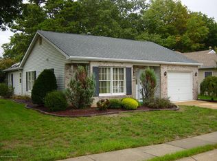 1500 Alpen Ln, Toms River, NJ