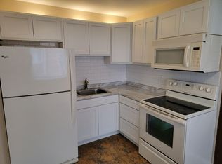 3530 Morganford Rd APT D, Saint Louis, MO 63116