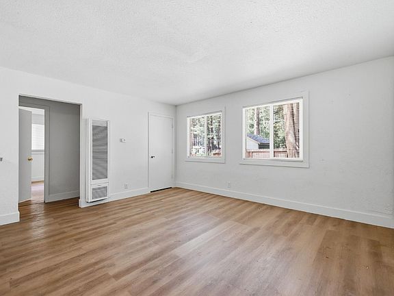 5th image of 3673 Spruce Ave