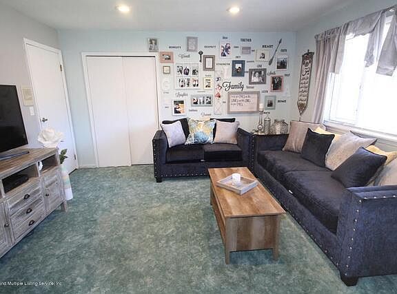 5th image of 195 Barclay Ave Floor 2