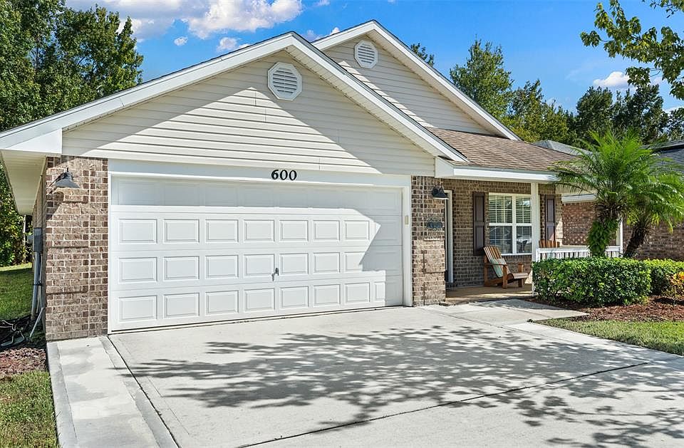 1st image of 600 Coral Trace Blvd