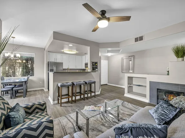 900 S Meadows Pkwy APT 814, Reno, NV 89521