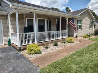 192 Phelps Ct, Bowling Green, KY 42104