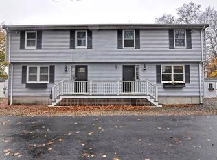 90 Pleasant St #C, Rockport, MA 01966