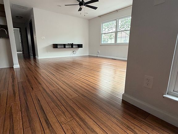 5th image of 5730 Aspen Dr