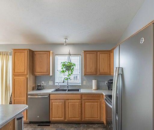Newer kitchen with nice appliances