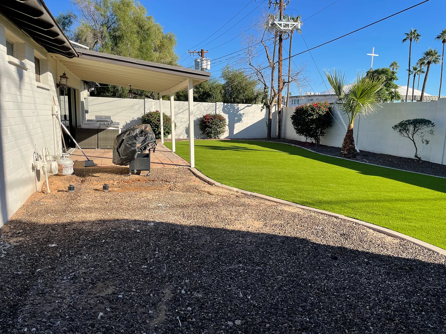 8601 E Berridge Ln — Photo 3
