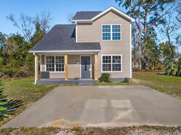 1438 Dr Martin Luther King Jr Memorial Dr, Crawfordville, FL 32327