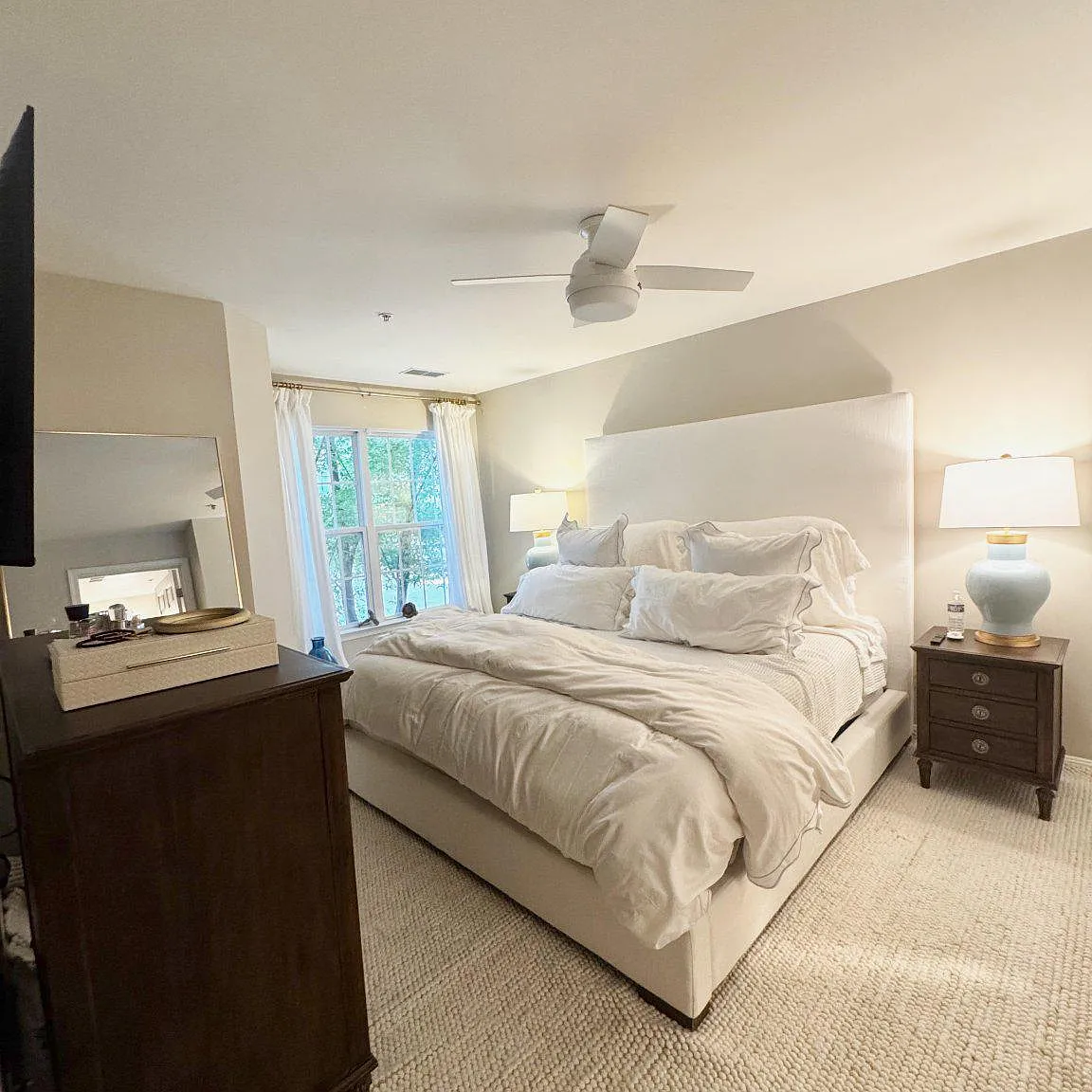 2 bed, 1.5 bath, 1007 sqft, $2,400 — Photo 4