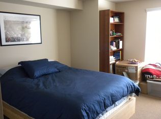 1400 N 80th St APT 402, Seattle, WA 98103