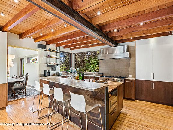 3rd image of 640 Lincoln Ave #630