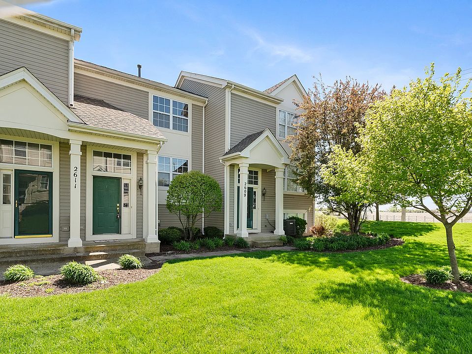 1st image of 2611 Canyon Dr