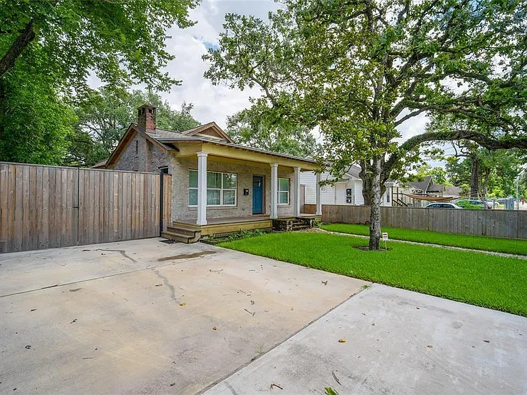 4814 Siegel St — Photo 2