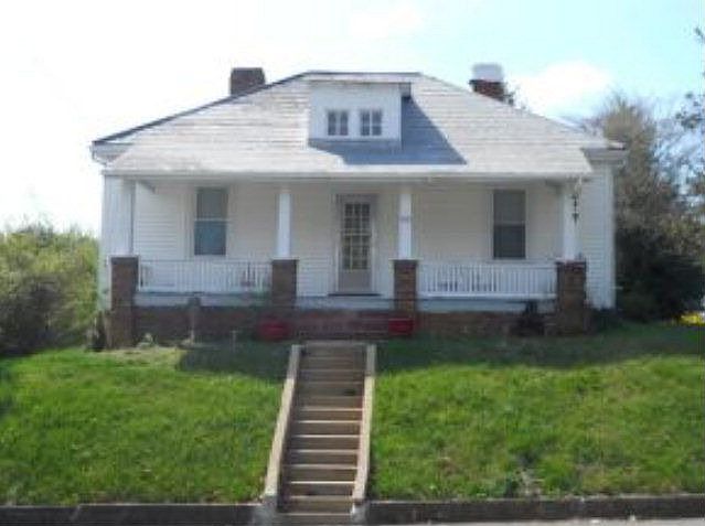 1st image of 962 Piedmont Ave