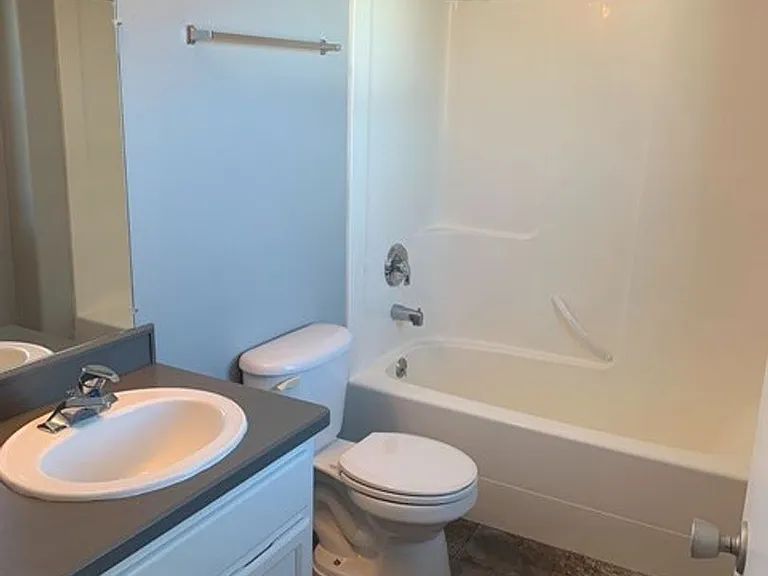 200 E Pike Ave — Photo 14